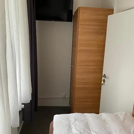 Gato Stara Role Apartment
